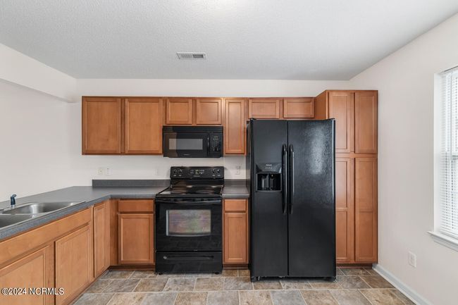 UNIT-6 - 200 Lanieve Ct, Townhouse with 2 bedrooms, 3 bathrooms and null parking in Hubert NC | Image 12
