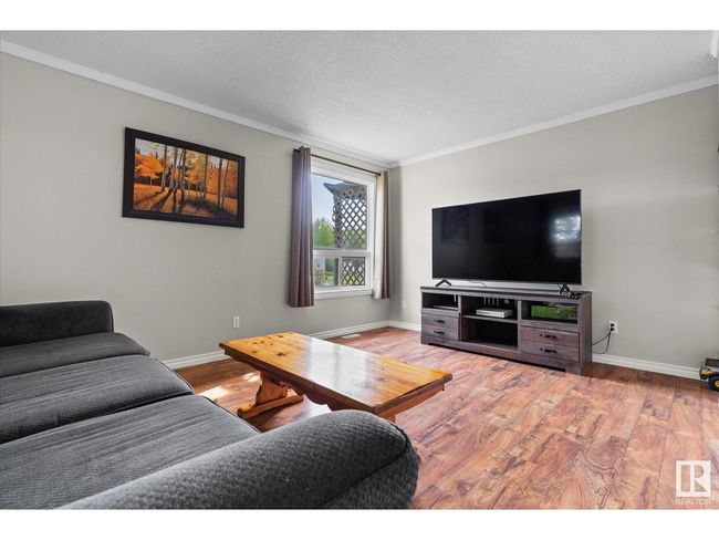 4812 45 Ave, Home with 10 bedrooms, 2 bathrooms and null parking in Evansburg AB | Image 8