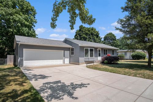 695 66th St, Grand Rapids, MI, 49548-6916 | Card Image