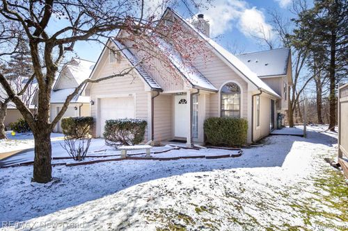 2521 Country Village Ct, Ann Arbor, MI, 48103-6514 | Card Image