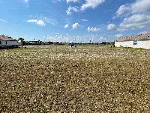 24 Del Palma Dr, Palm Coast, FL, 32137-1336 | Card Image