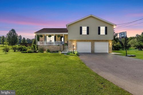 50 Baker Rd, FAYETTEVILLE, PA, 17222-8326 | Card Image