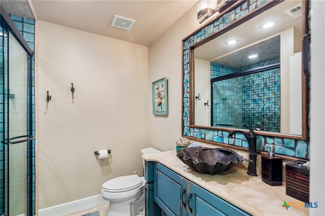 2133 W Maple St, House other with 4 bedrooms, 5 bathrooms and null parking in Port O Connor TX | Image 24