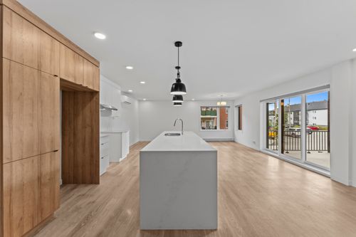 304-1630 Rue Des Quatre-Saisons, Sherbrooke, QC, J1E0N2 | Card Image