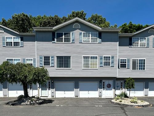 27-27 Waters Edge, Ludlow, MA, 01056-2262 | Card Image