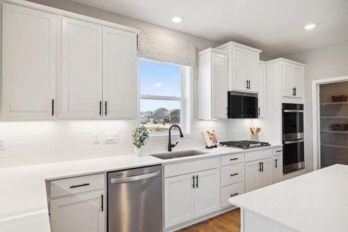 4991 Blake Way, Woodbury, MN, 55129-5764 | Card Image