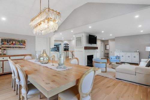 95 Pine Tree Dr, Stamford, CT, 06906-1529 | Card Image