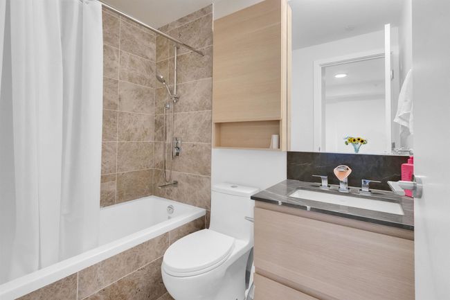506 - 305 Morrissey Rd, Condo with 1 bedrooms, 1 bathrooms and null parking in Port Moody BC | Image 9