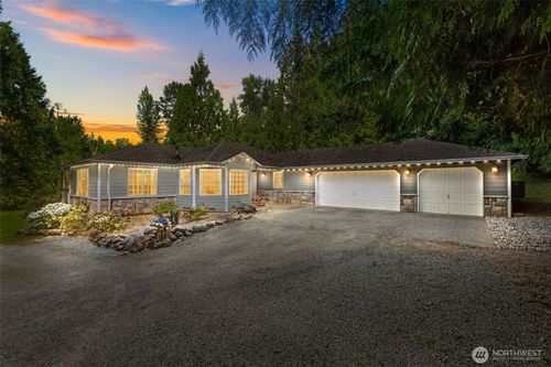 3809 234th St Ne, Arlington, WA, 98223-9050 | Card Image