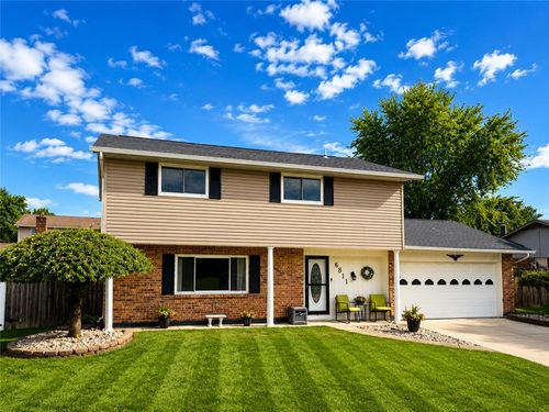 6811 Locustview Dr, Dayton, OH, 45424-2724 | Card Image