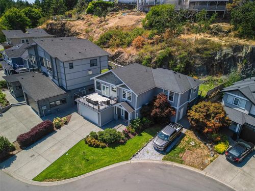 308 Selica Rd, Langford, BC, V9B4X2 | Card Image