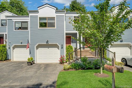 a7-21 Top Of The Rdg, Mamaroneck, NY, 10543-1734 | Card Image