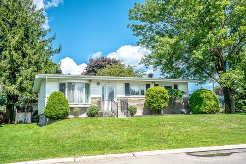 805 Av Gérard-Pageau, Québec, QC, G1E1H7 | Card Image