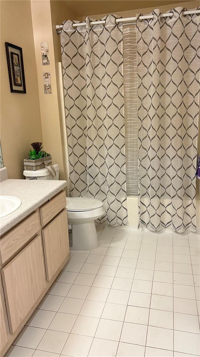 APT-7109 - 5471 Vineland Rd, Condo with 3 bedrooms, 2 bathrooms and null parking in ORLANDO FL | Image 16