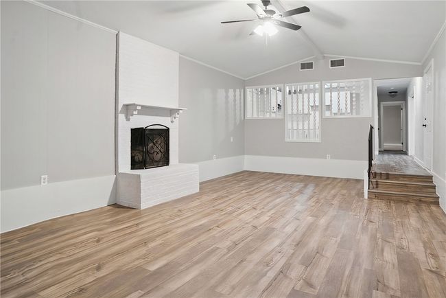 163 Windsor Dr, House other with 4 bedrooms, 2 bathrooms and 4 parking in Beeville TX | Image 9
