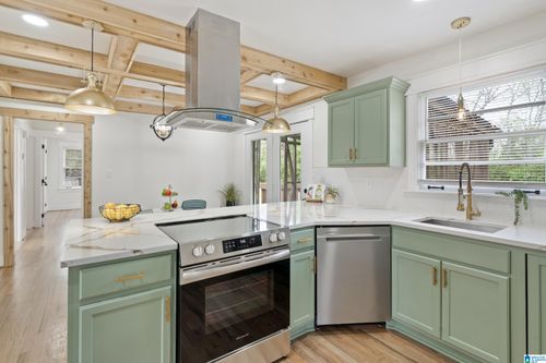 200 Marshall Dr, Gardendale, AL, 35071-2801 | Card Image