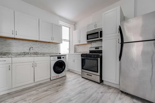 7-103 Westover Pl, West New York, NJ, 07093-2813 | Card Image