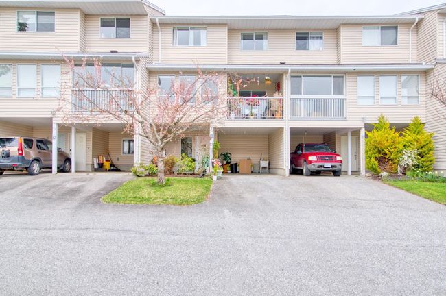 13 - 765 School Road, Townhouse with 3 bedrooms, 1 bathrooms and 2 parking in Gibsons BC | Image 2
