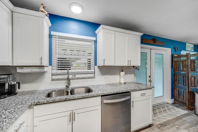 262 Dock Ave, House other with 2 bedrooms, 2 bathrooms and null parking in SEBASTIAN FL | Image 14