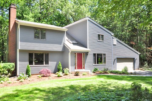 3 Huntington Way, Windsor, CT, 06095-1551 | Card Image