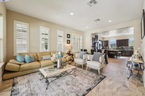 7213 Calistoga Ln, Dublin, CA, 94568-4665 | Card Image