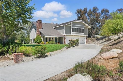 28220 Oak Spring Canyon Rd, Canyon Country, CA, 91387-2123 | Card Image