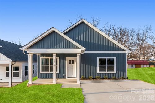 1558 7th Avenue Dr Sw, Hickory, NC, 28602-2365 | Card Image