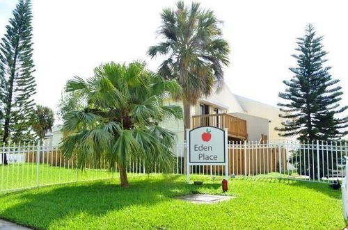 o-204-639 Executive Center Dr, West Palm Beach, FL, 33401-4929 | Card Image