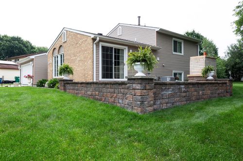 12115 50th Ave N, Minneapolis, MN, 55442-2143 | Card Image