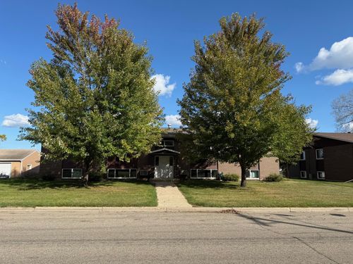 apt-214-1221 Madison Ave, Detroit Lakes, MN, 56501-4121 | Card Image