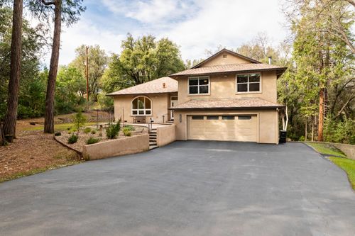 18777 Sugar Pine Dr S, Pine Grove, CA, 95665-9521 | Card Image