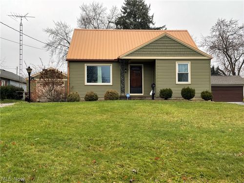 809 Lakeview Ave Nw, Canton, OH, 44708-3701 | Card Image