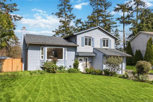 10291 Rathdown Pl, Sidney, BC, V8L4C6 | Card Image