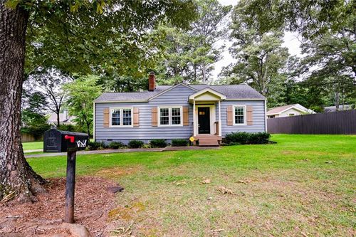 2638 Brown Cir Se, Smyrna, GA, 30080-3438 | Card Image