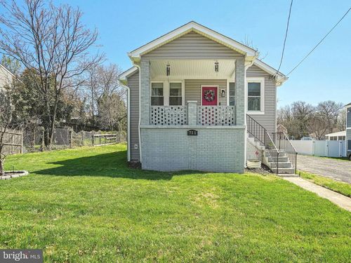 711 60th Ave, FAIRMOUNT HEIGHTS, MD, 20743-6509 | Card Image