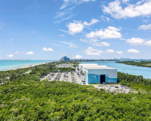 1620-100 Bayview Dr, Sunny Isles Beach, FL, 33160-4781 | Card Image
