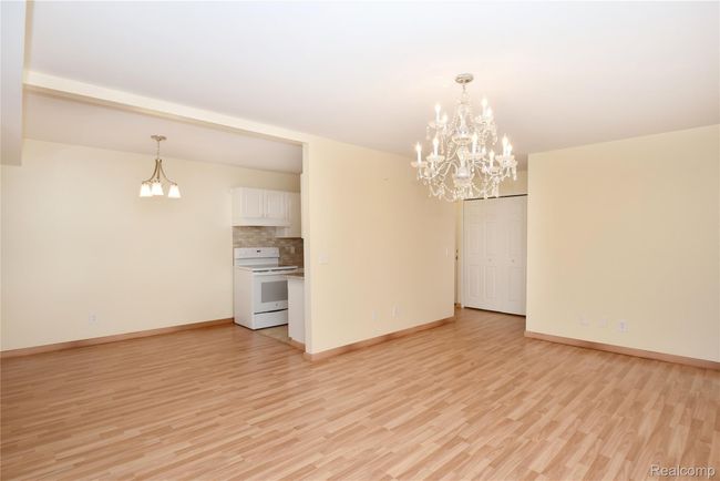 Living Room To Dining Room | Image 7