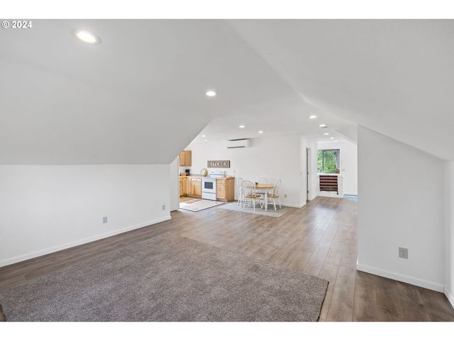 12430 S Oak Grove Rd, House other with 3 bedrooms, 4 bathrooms and 6 parking in Canby OR | Image 21