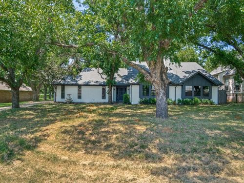 9523 Bellechase Rd, Granbury, TX, 76049-4434 | Card Image