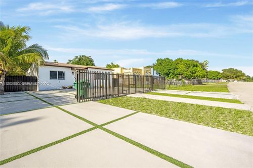 1-911 Sharar Ave, Opa-Locka, FL, 33054-3337 | Card Image