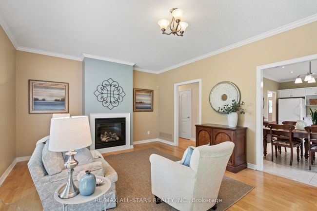 1 Caseton Cres, House other with 2 bedrooms, 3 bathrooms and 4 parking in Uxbridge ON | Image 17