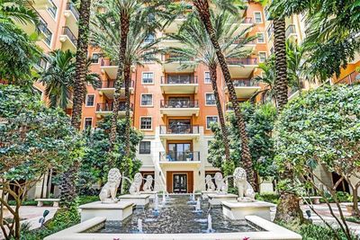 215 - 100 Andalusia Ave, Condo with 2 bedrooms, 2 bathrooms and null parking in Coral Gables FL | Image 1