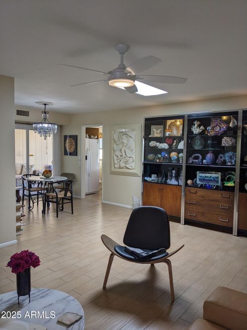 h-10585 W Palmeras Dr, Sun City, AZ, 85373-1980 | Card Image