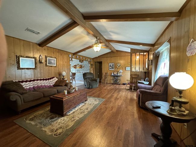 22001 County Road 2321, House other with 3 bedrooms, 2 bathrooms and null parking in Arp TX | Image 17