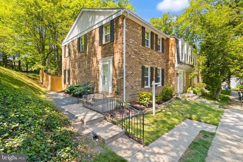 8581 Chester Grove Ct, SPRINGFIELD, VA, 22153-2251 | Card Image