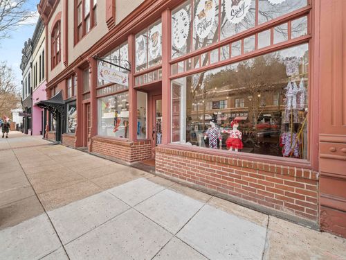 fl-1st-120 Central Ave, Hot Springs, AR, 71901-3528 | Card Image