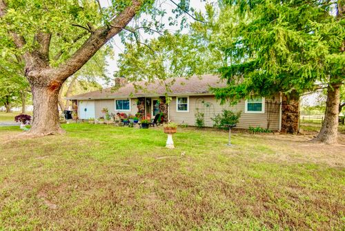 307 W Linn, Marionville, MO, 65705-9327 | Card Image