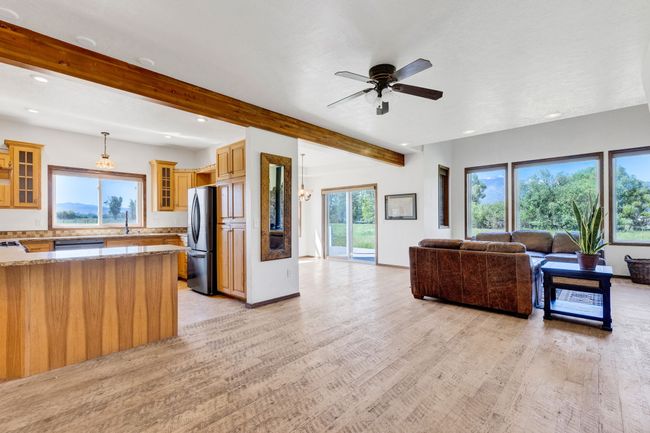 239 Lincoln Ln, House other with 3 bedrooms, 3 bathrooms and null parking in Hamilton MT | Image 14