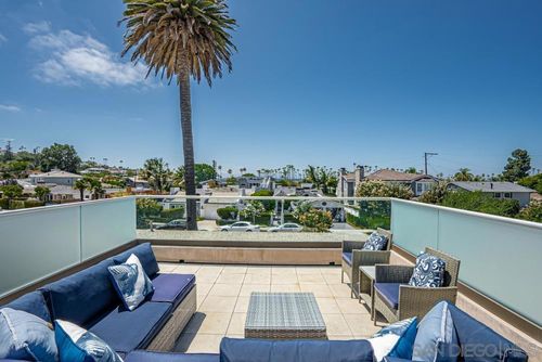 7967 Paseo Del Ocaso, La Jolla, CA, 92037 | Card Image
