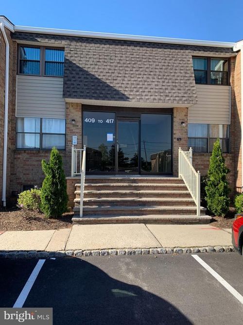 414 Sharon Ct, Woodbridge, NJ, 07095 | Card Image